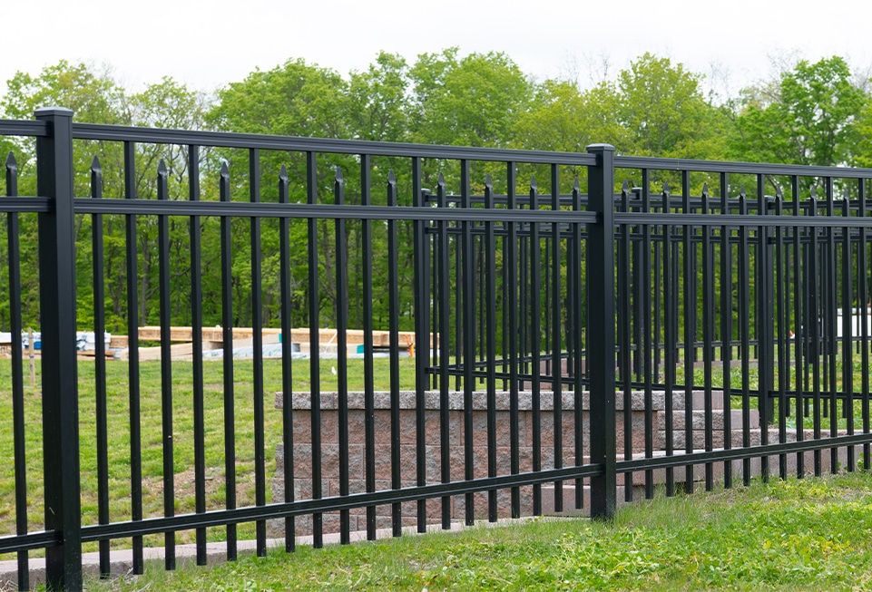 Amerifence expert aluminum and steel fencing services in Cincinnati, OH